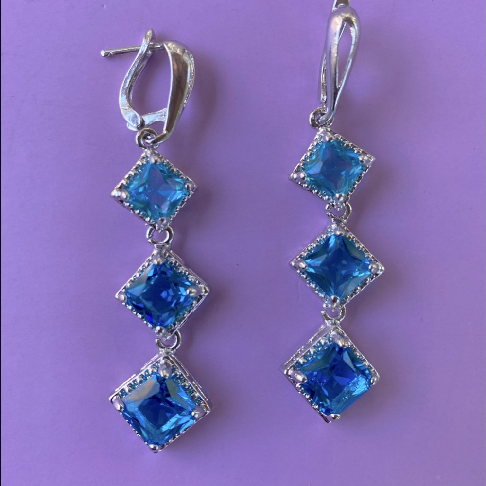 3/$15 Beautiful Aquamarine & Silver Earrings